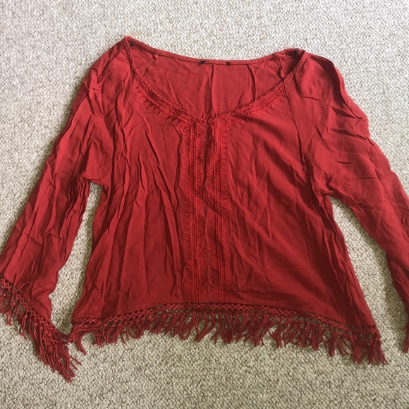 Tops - Soft T-shirt with intricate details